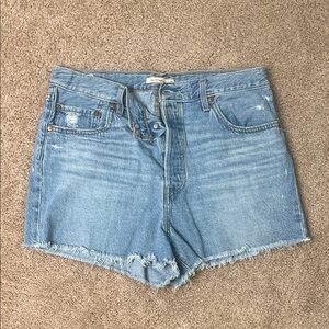 Levi’s Ribcage Denim Shorts W32